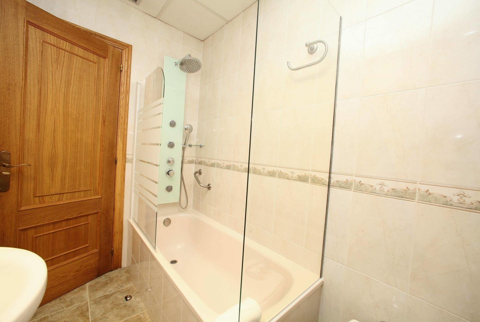 Hotel Ribeira Sacra مونفورتي دي ليموس المظهر الخارجي الصورة