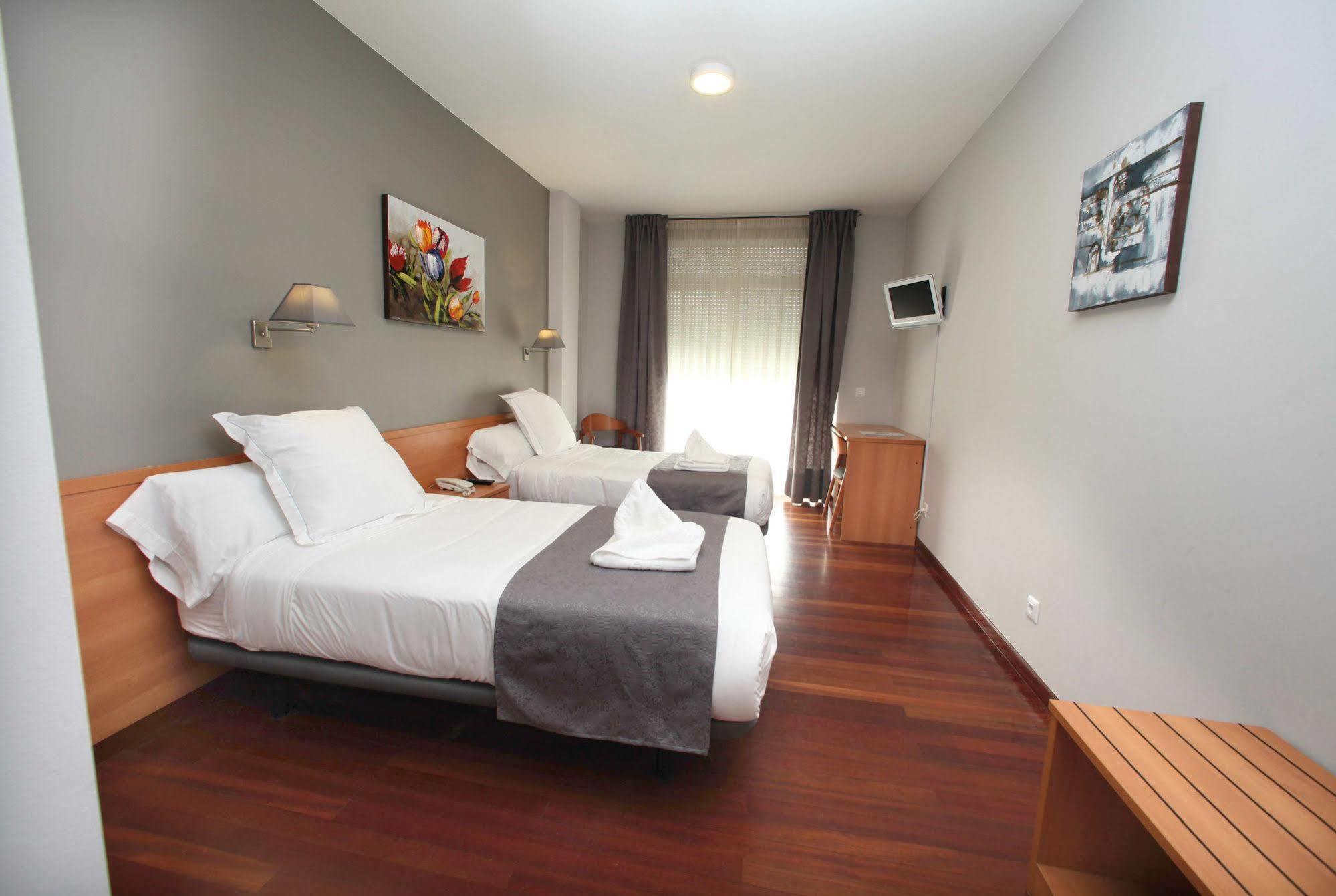 Hotel Ribeira Sacra مونفورتي دي ليموس المظهر الخارجي الصورة