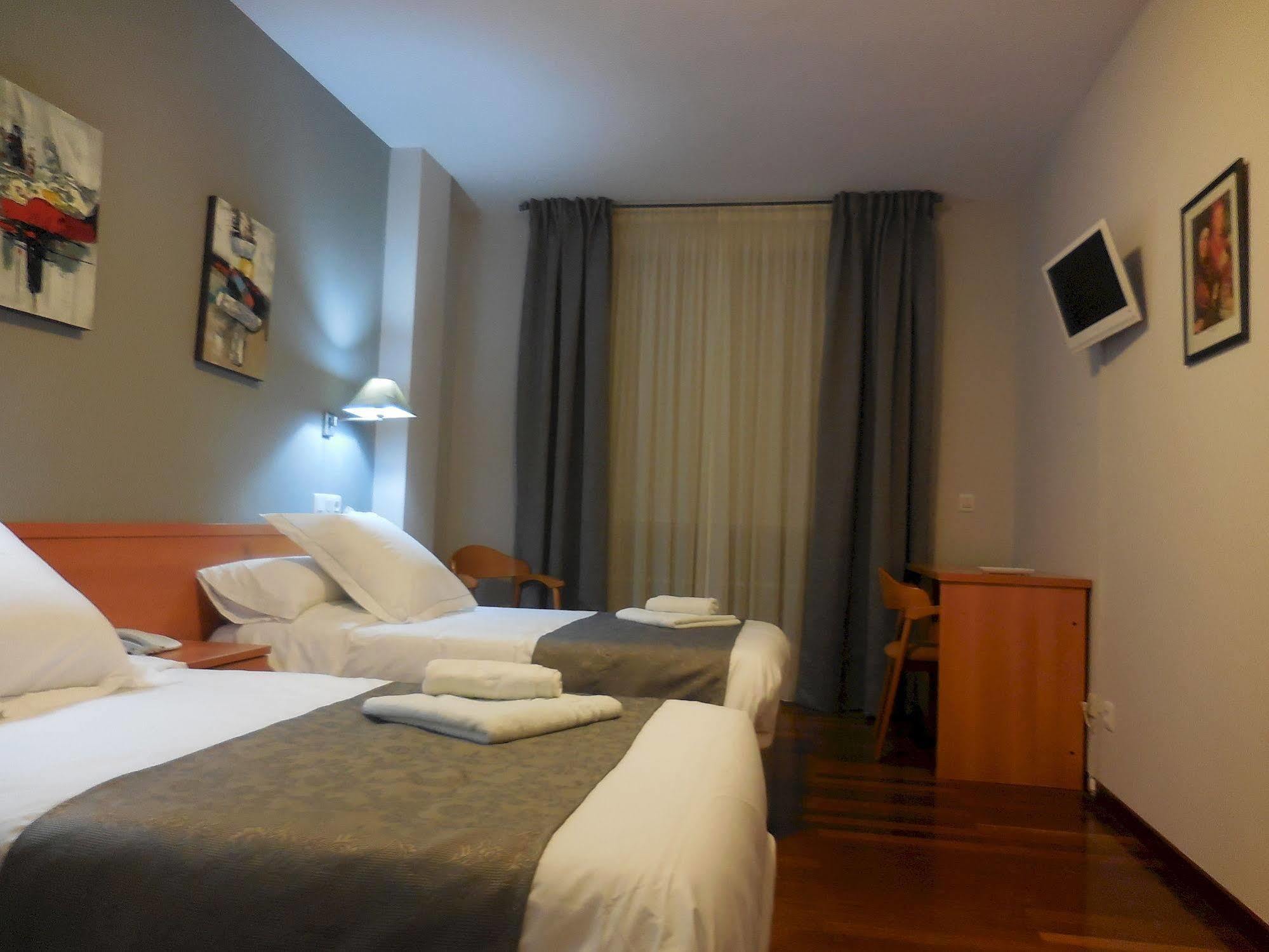 Hotel Ribeira Sacra مونفورتي دي ليموس المظهر الخارجي الصورة